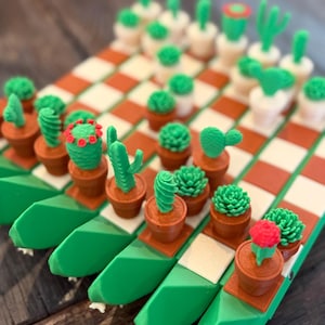 Ajedrez Cactus – Juego de ajedrez en maceta con casillas de reina integradas