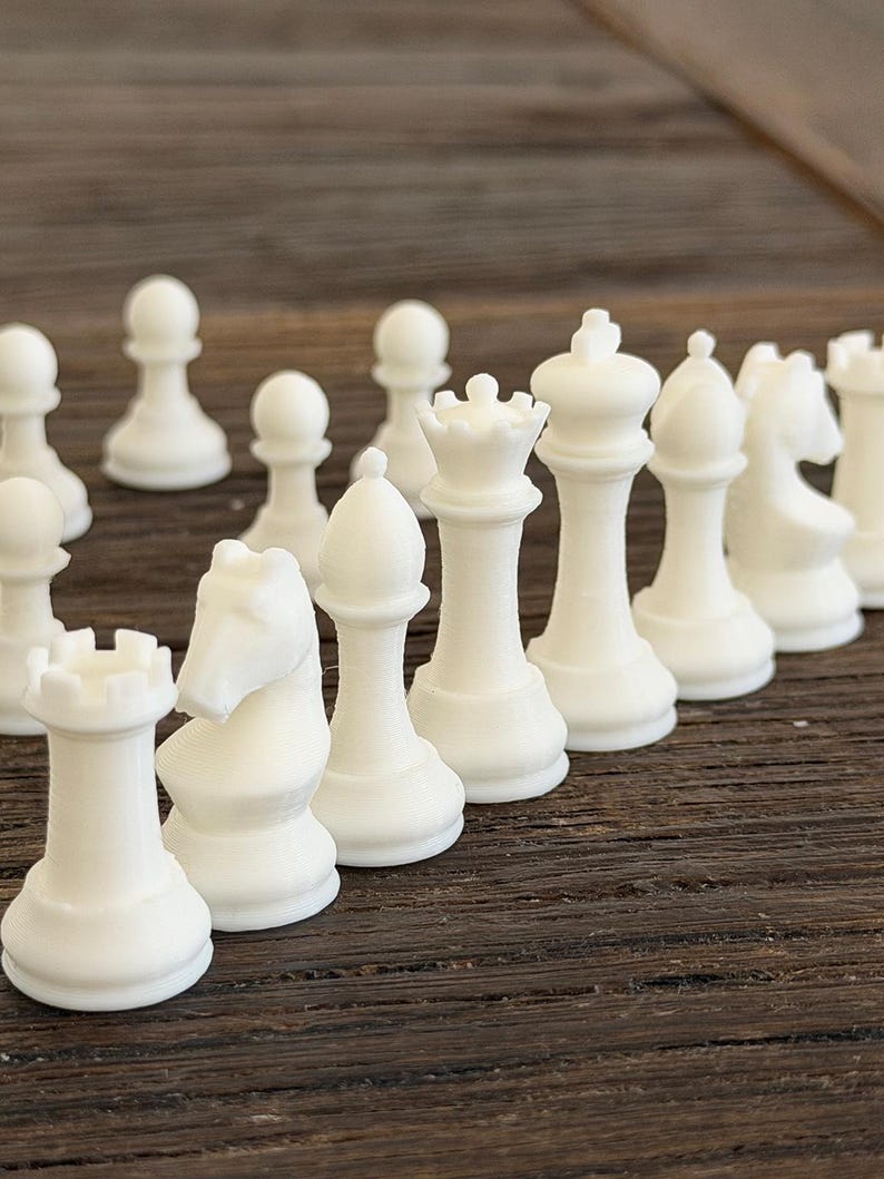 PlayBook - Ajedrez de viaje camuflado en un libro | Magnético y compacto | PlayBook'd nur Schachfiguren