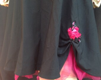 NWT RUBY Rox ROCKABILLY Dress With Hot Pink Roses And Tulle Underskirt Strapless Burlesque 3d Rose Sequins Carmen Pin Up Girl Sexy Sassy S