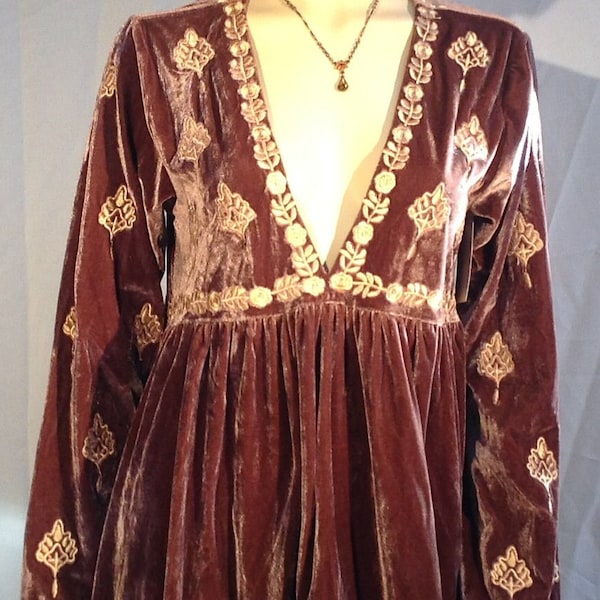 To 50" Bust Nu~LUSH Plush VELVET BABYDOLL~Top Dress Tunic Gold Embroidered Empire CottageCore~Gypsy X Lg Bohemian Flared Sleeves Gypsy