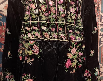 VINATGE PALESTINIAN VELVET Dress Colorful Embroidery Dense Hand Embroidered Bedouin Thobe Floral Spring Med-lg