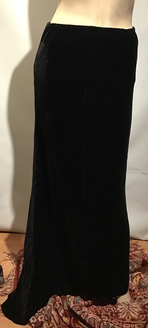 Stretch Velvet Bias-Cut Slit Skirt