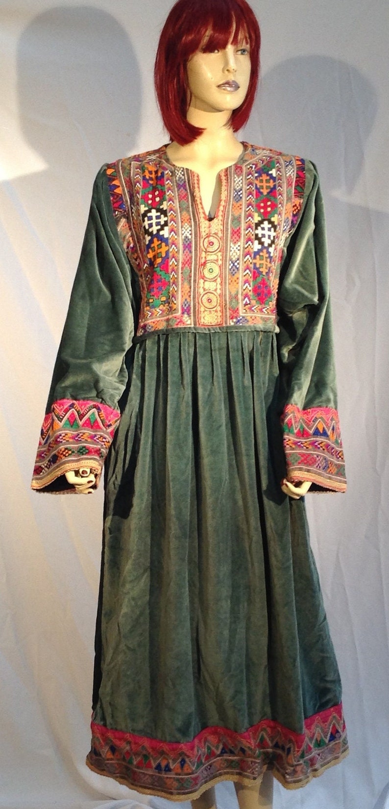 42 Bust STUNNINGKUCHIVELVET Rare Wedding Emb Afghani DressSage FucshiaWide Flared SleevesSmall MirrorsJewel TonesTribal Ethnic M image 3