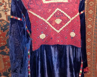 BLUE VELVET Palestinian Dress Vintage Lush Beautiful Thob Rare Size Large 44" bust Beduin Vintage Tribal Original