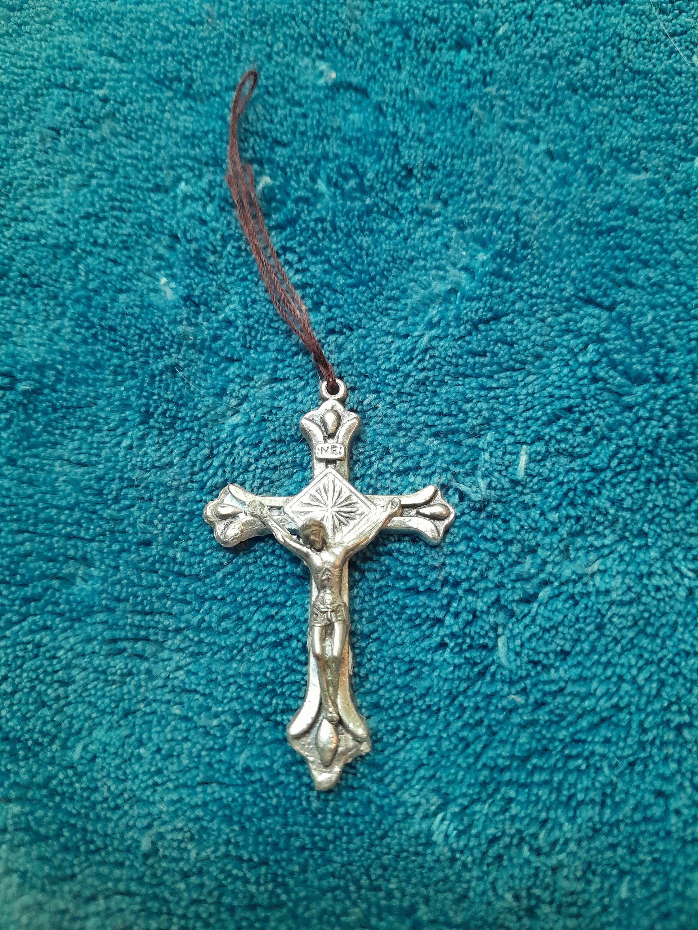 10, 14, 18 Karat White Gold Small Religious Classic Italian Cross -  Obsessions Jewellery