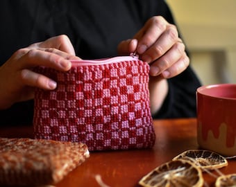Embroidered Peppermint Pouch PDF Pattern (Zippered Pouch)