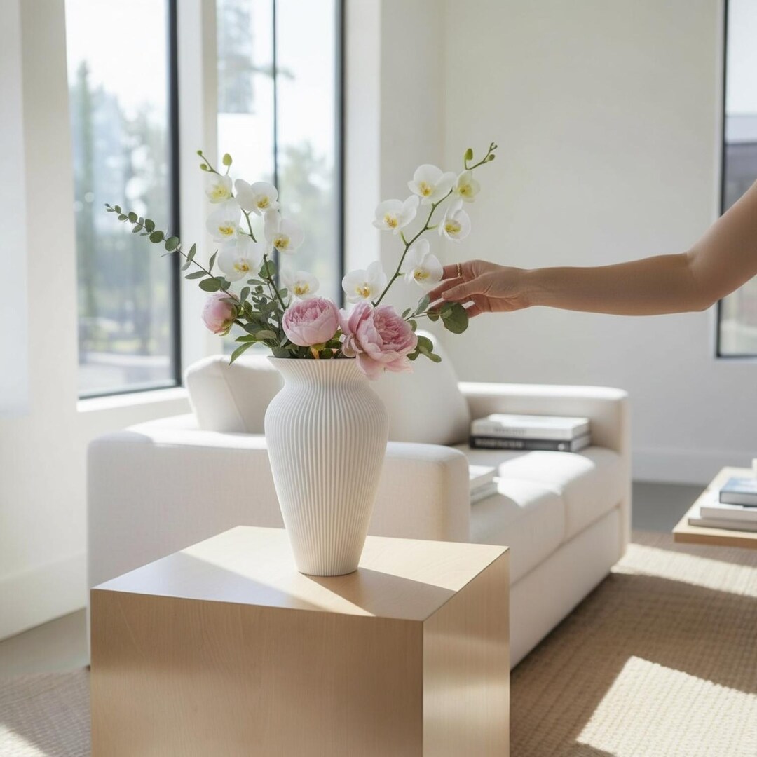 Fluted Vase | Modern Ribbed Home Decor, Minimalist Decor - Etsy