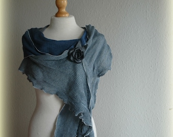 Blauwe LINNEN Sjaal, Grijs linnen Gebreid met de hand geverfd, Lederen Broche Jeans Sjaal Wrap Sjaals, Boho Kleding, Valentijnsdag cadeau voor haar