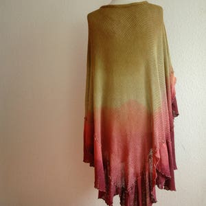 Poncho de lino, tejido verde burdeos, ropa de lino, ropa bohemia, tejido natural único, poncho cruzado para mujer, ropa ecológica. imagen 3