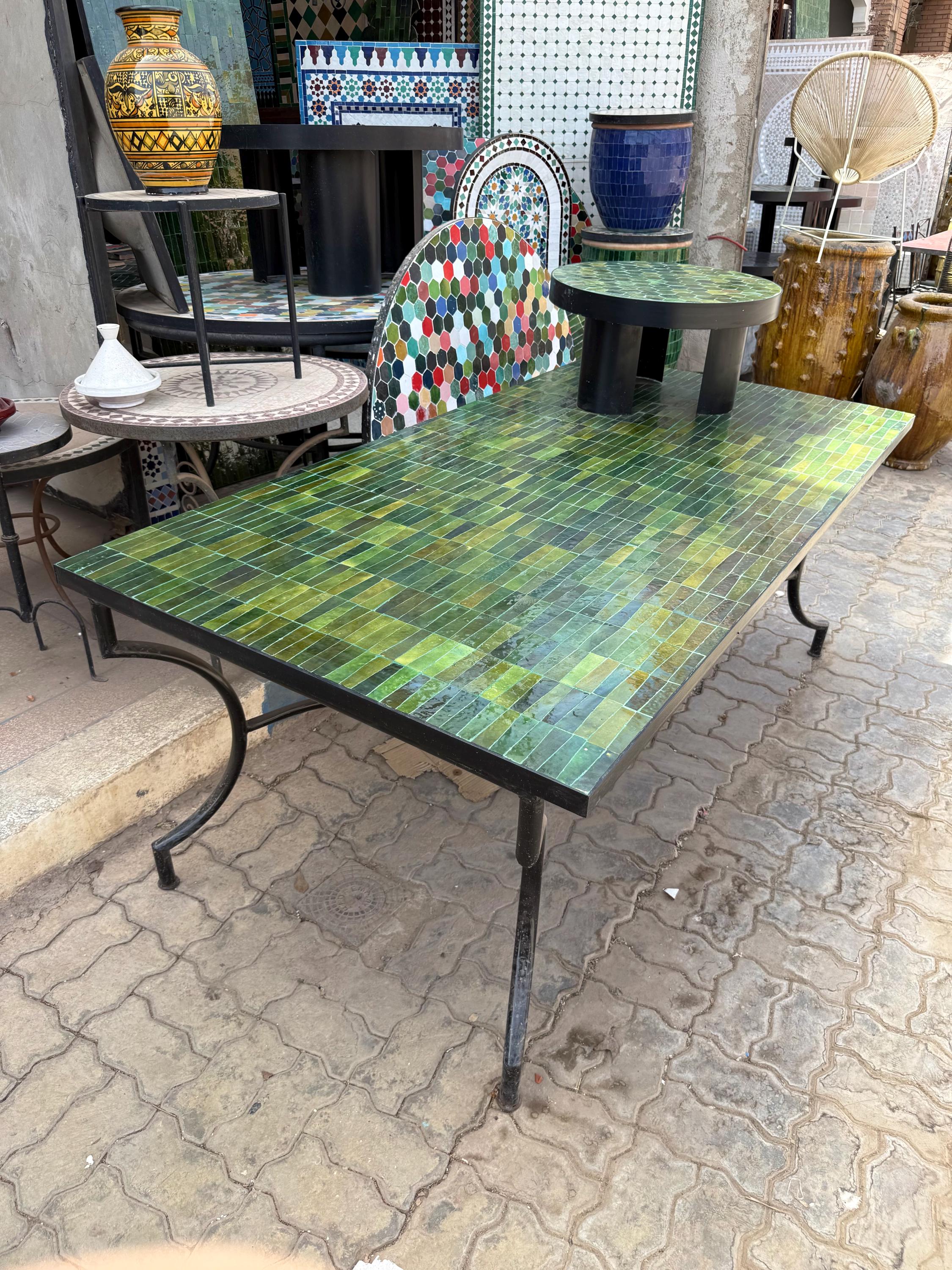 Outdoor Dining Table Mosaic: Stunning Designs to Transform Your Patio