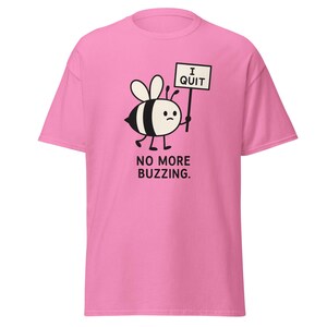 クイッタービーTシャツ - 「もうブンブンしない」面白い辞任漫画Tシャツ | 疲れた蜂のグラフィックTシャツ | ミニマリスト動物ユーモア | ストリートウェアスタイル