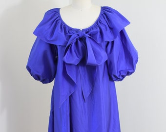 Vintage 1970s Blue Tafetta Puff Sleeve Dress | M | 70s Tent Dress with Pockets, Ruffle Collar, Balloon Sleeves