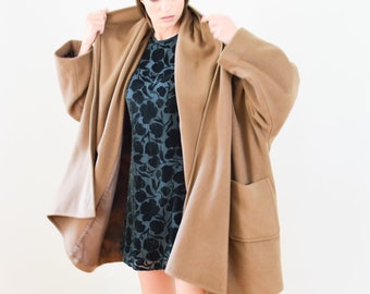 Vintage 1990s Isaac Mizrahi Wool Shawl Coat | OS | Blanket Coat | Swing Coat