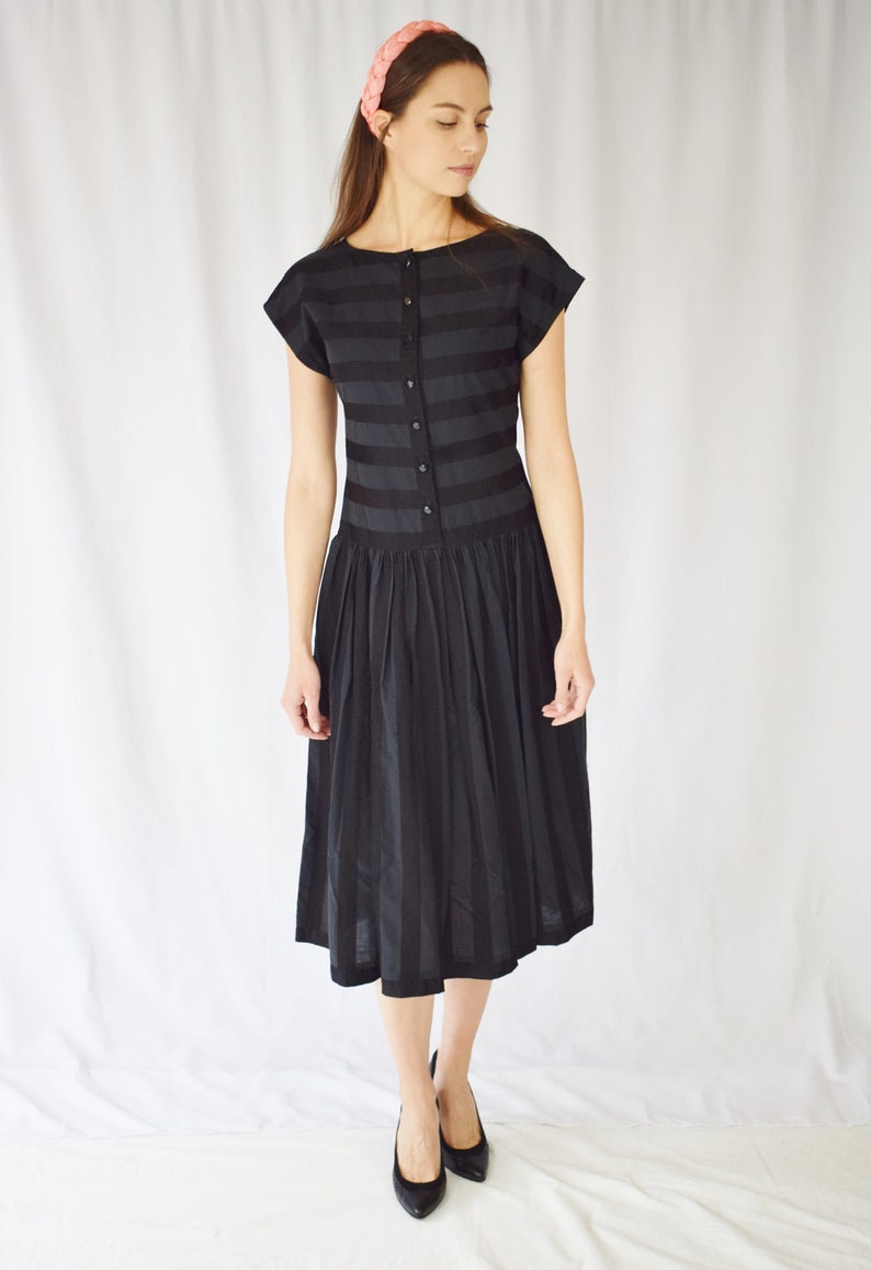 Vintage 1980s Geoffrey Beene Striped Weave Dress XS 80s Black Cotton Frock with Dropped Waist, Scooped Back, Pockets Designer image 4