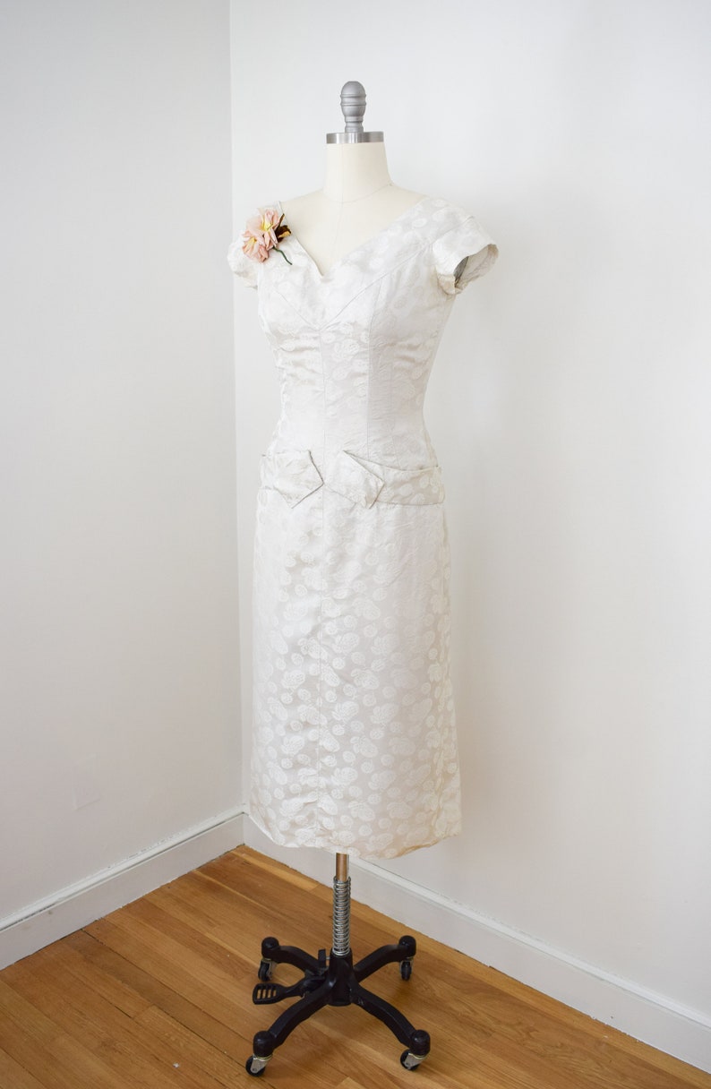 Vintage 1950s/1960s Silk Dress by Adele Simpson S/M 50s/60s White Silk Satin Jacquard Wiggle Sheath Dress Wedding Dress Bridal Gown image 3