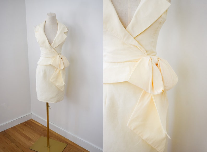 Vintage 1990s Kris Kole Halter Mini Dress Set XXS 1980s/90s White/Cream Halter Top with Bow and Mini Skirt image 1