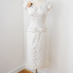 Vintage 1950s/1960s Silk Dress by Adele Simpson S/M 50s/60s White Silk Satin Jacquard Wiggle Sheath Dress Wedding Dress Bridal Gown image 2