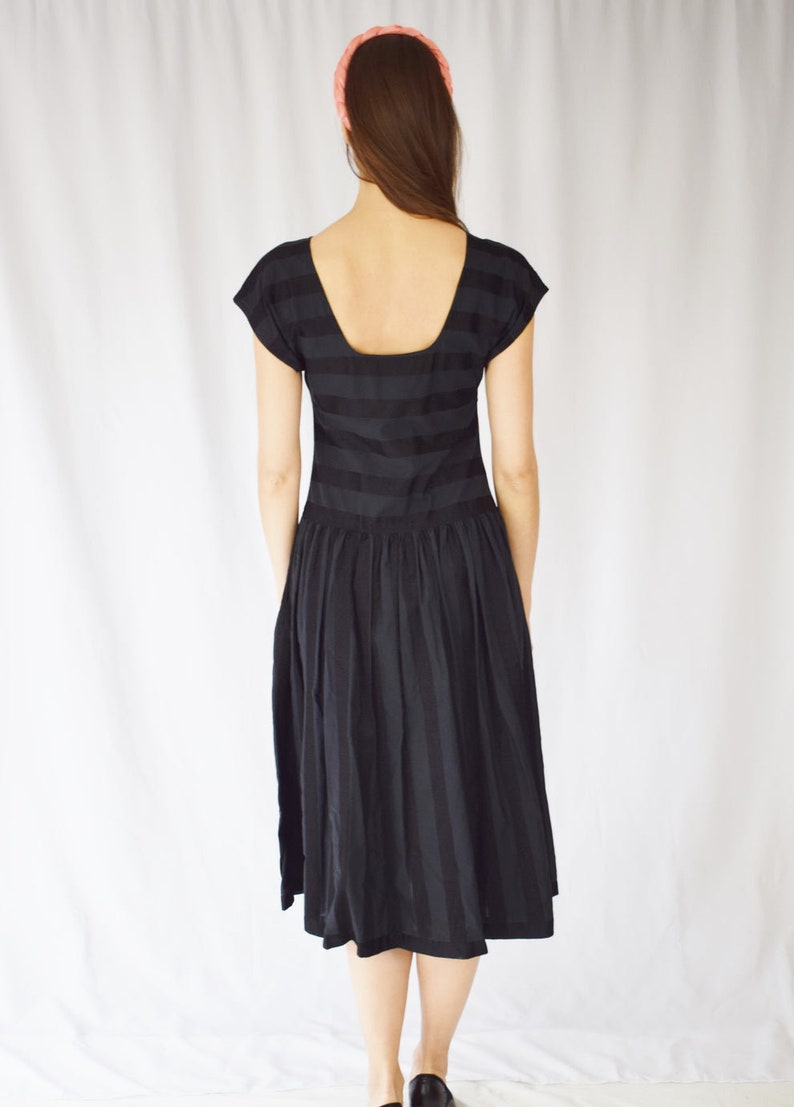 Vintage 1980s Geoffrey Beene Striped Weave Dress XS 80s Black Cotton Frock with Dropped Waist, Scooped Back, Pockets Designer image 2