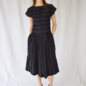 Vintage 1980s Geoffrey Beene Striped Weave Dress XS 80s Black Cotton Frock with Dropped Waist, Scooped Back, Pockets Designer image 3