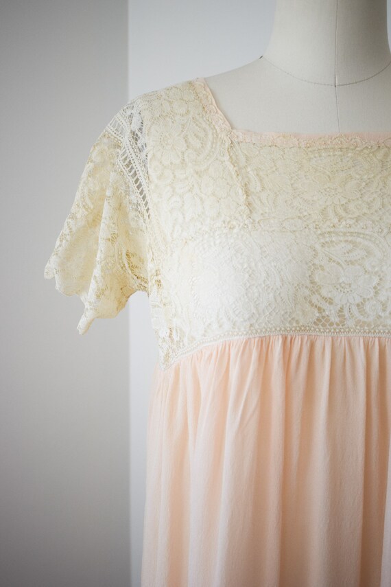 Antique 1920s Silk and Lace Nightgown | XS- S | V… - image 2