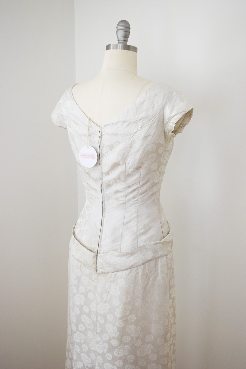 Vintage 1950s/1960s Silk Dress by Adele Simpson S/M 50s/60s White Silk Satin Jacquard Wiggle Sheath Dress Wedding Dress Bridal Gown image 7