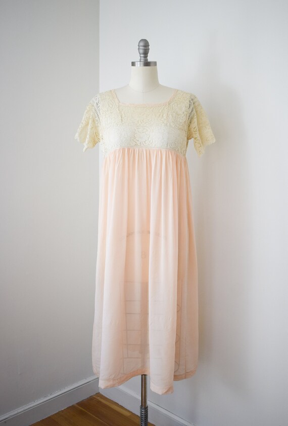 Antique 1920s Silk and Lace Nightgown | XS- S | V… - image 1