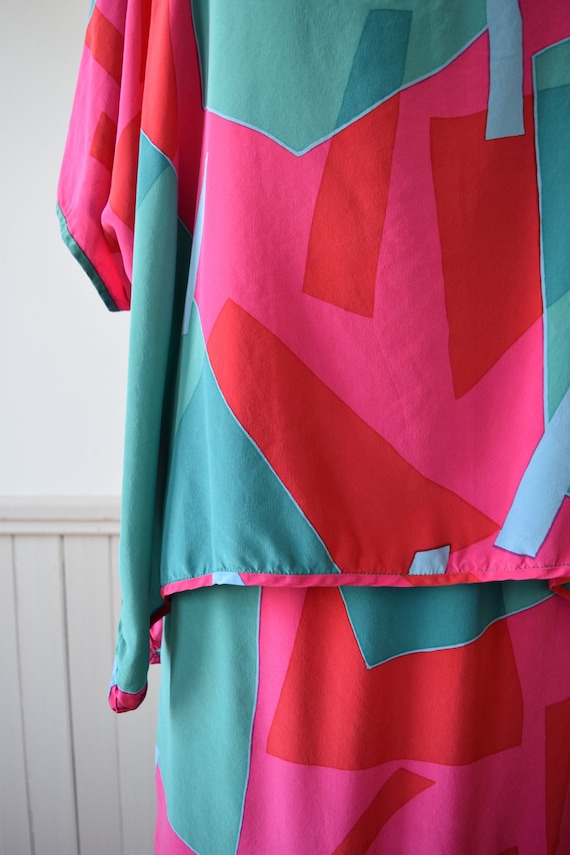 Vintage Silk Tunic and Skirt Set in Abstract Wate… - image 7