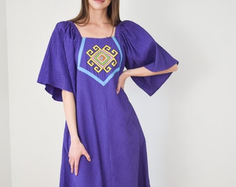 Vintage Mexican Folk Dress | S | Purple Cotton Tent Dress with Angle Sleeves | Embroidered | with Pockets