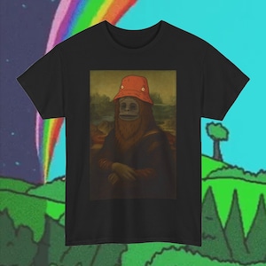 Big Lez Show Meme Shirt - Sassy Sasquatch Mona Lisa Parody - grappig Aussie Stoner T-shirt - Bogan cadeau-idee - 420 Aussie Comedy Tee