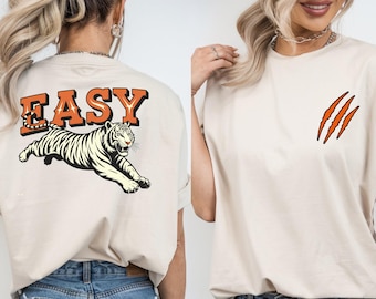 Vintage Distressed Tiger Graphic T-Shirt: Boho Grunge Style