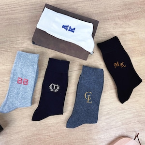 Groomsmen Socks, Personalized Wedding Groomsmen Gift, Embroidered Groomsman Socks, Groomsmen Proposal Gift, Wedding Party Socks, Groom Socks
