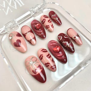 Love Affair Press On Nails: 3D Serca i Kokardy Ust, Romantyczne i Glamour | Wieczór randkowy | Prezent dla niej