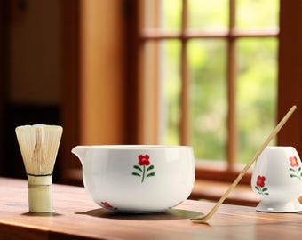 Hand-Painted Ceramic Matcha Bowl Set with Bamboo Whisk & Chasen Holder – Beige Floral Chawan ~500ml – Japanese Tea Ceremony Gift