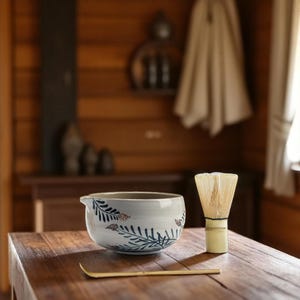 Flower Ceramic Matcha Bowl Set with Bamboo Whisk & Chasen Holder – White 450ml Traditional Japanese Matcha Tea Ceremony Gift
