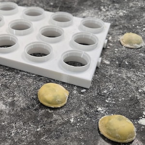 Nonna&#39;s Anolini Mold – Makes 18 Traditional Anolini | Modular Pasta Press for Big Batches | Pasta Paisano