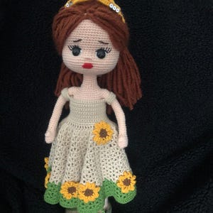 Handmade 35 cm Princess Amigurumi Doll – Crochet Toy for Girls – Unique Gift Idea – Nursery Decor