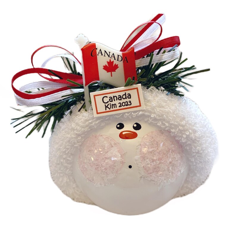 Christmas Gifts in Canada 60+ Gift Ideas for 2024