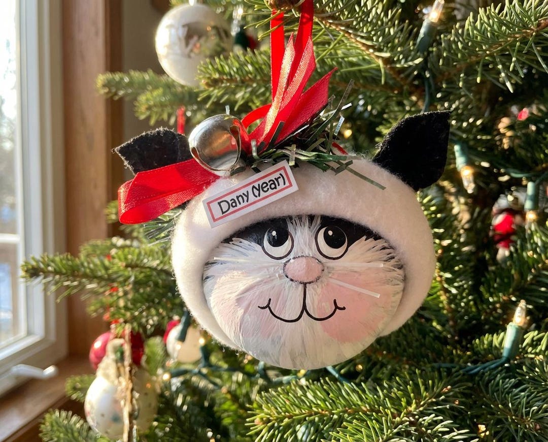 Black & White Tuxedo Cat Ornament- Personalized Christmas Gift - Etsy