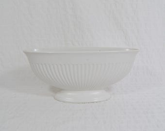 Vintage Peak Pottery White Mantle Vase Oval Shape with Ribbed Sides 30.5cm
