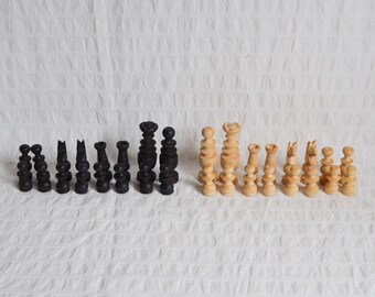 Vintage Wooden Chess Set Pieces, Turned Wood with Storage Box