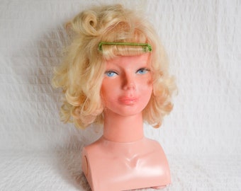 Vintage Retro Palitoy Girl's World Styling Head, Blond Hair Styling Toy