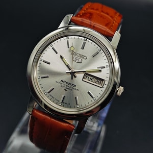 Vintage Seiko 5 Herren Automatik Armbanduhr Day Date Japan hergestellt, Geschenk für Ihn. Servieruhr-Ref-6309, Geschenk für Papa