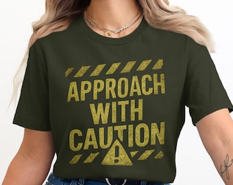 Approchez avec prudence t-shirt imprimé recto et verso graphique grunge drôle Je suis sérieux t-shirt sarcastique cadeau pour homme femme unisexe