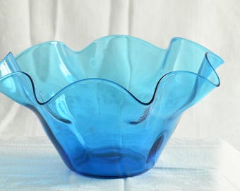 Blenko Turquoise Blue Art Glass Bowl #3716— Wave Rim — Mid-Century Modern Decor (1959–61)