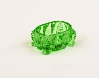 Mid-Century Modern Open Salt Cellar - L.G. Wright Daisy Button Triangle Pressed Glass Salt Dip
