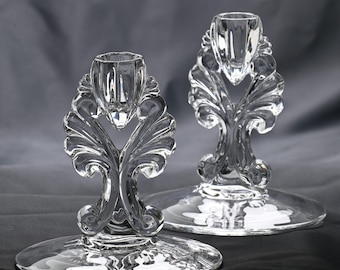 1930S New Martinsville Glass Pair of Candlesticks in the Art Deco Scroll Janice Design