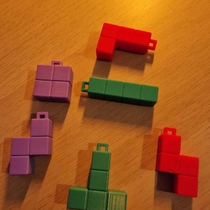 3D Tetris Keychain Custom| 3D Printed Retro Gamer Set | Colorful Pixelated Accessories | Geeky Gift for Fans of the Classic Video Game