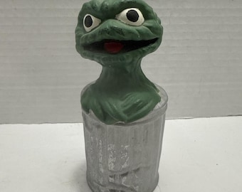 Vtg 4 7/8" Ceramic Oscar The Grouch Sesame Street Figurine-Collectible-1983