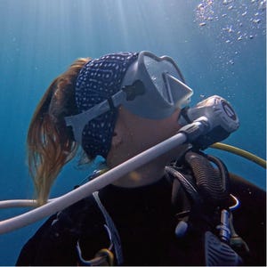 Cinta para el pelo Tiburón Ballena · Diadema de buceo (headband) · Buceo, snorkel y uso diario · Hecha a mano imagen 4