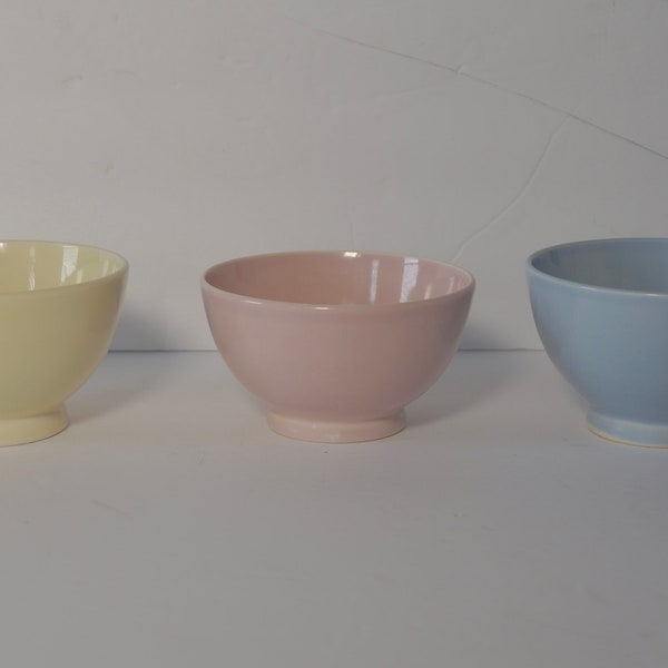 Vintage TST Luray Pastels 36s Bowls - Choice of Colors - Sharon Pink, Windsor Blue, Persian Cream. RARE Luray Oatmeal Bowls Pink Yellow Blue